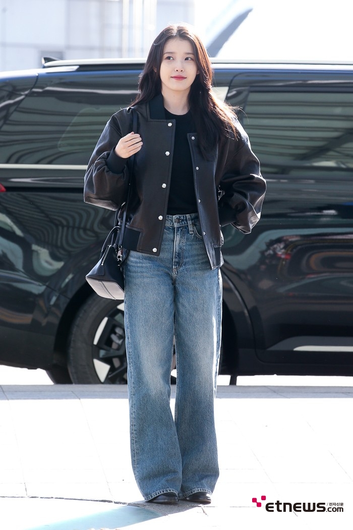 [ET포토] 아이유, '배우로 시상식 참석'