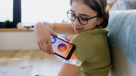 의료 기기에 엣지 AI를 적용하면 클라우드 등 네트워크 연결 없이 AI 연산을 통해 보다 정확하고 개인 맞춤형 정보를 제공할 수 있다.(사진=TI)