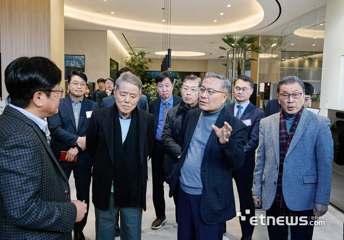 LG전자, 가산 R&D 캠퍼스서 50주년 기념식 열어