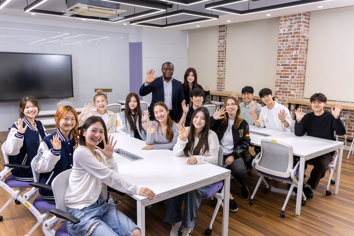 한국외대 학생들(사진=한국외대)