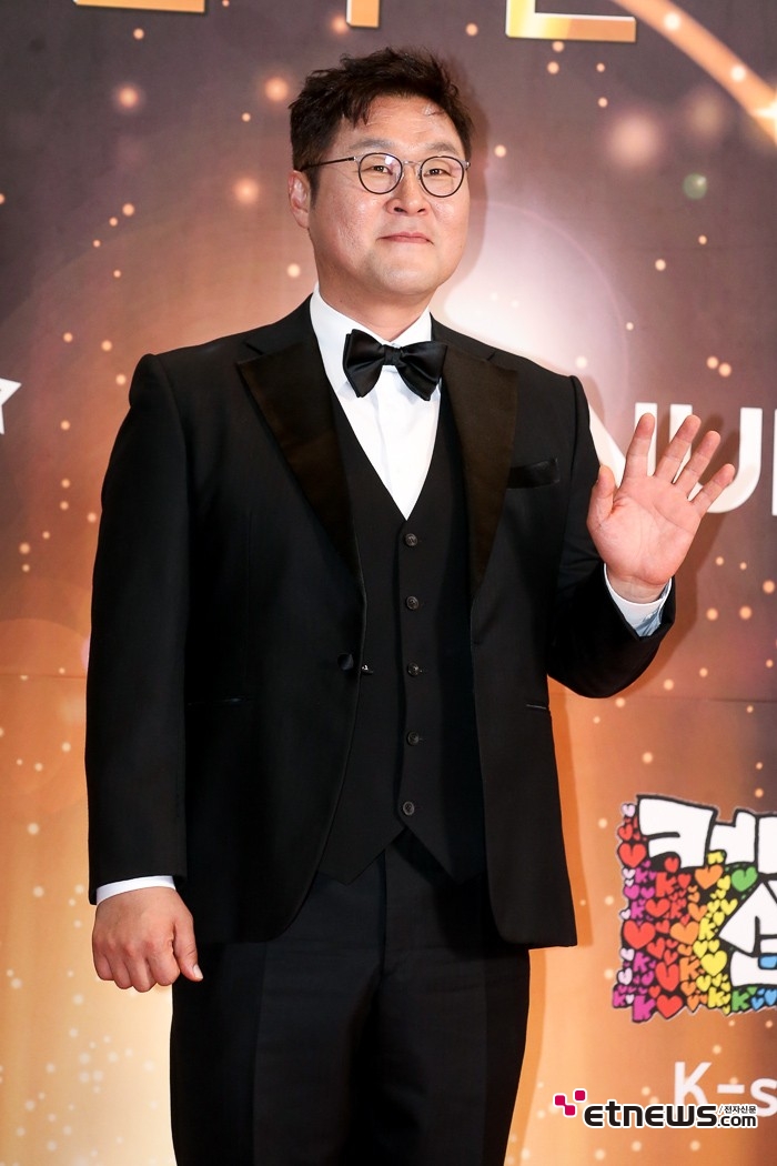 [ET포토] 윤경호, '운수대통한 한해'