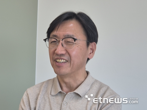 문한섭 부산대 물리학과 교수