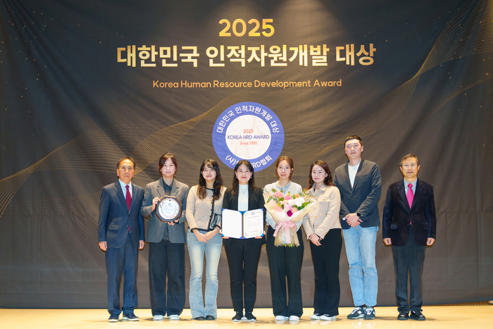 CJ ENM이 2025 대한민국 인적자원개발 대상에서 종합대상을 수상했다.