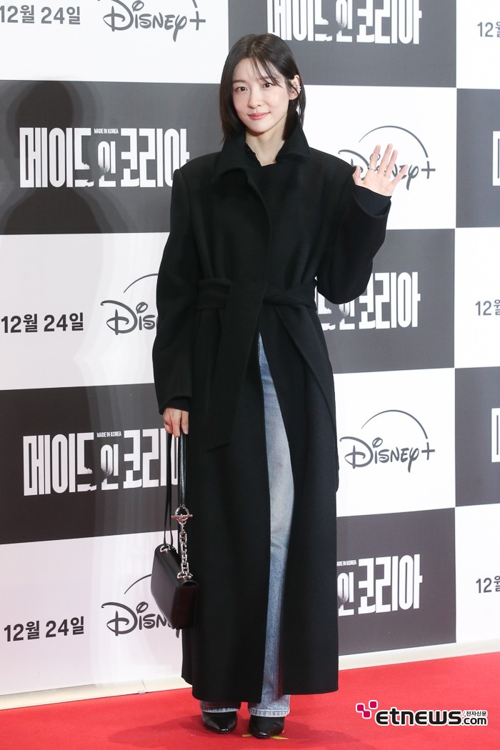 [ET포토] 박지현, '핏한 롱코트에 청바지'