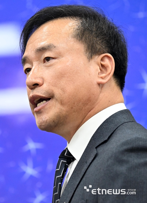 [포토] 모두발언하는 김종철