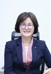 곽산업 KB저축은행 대표 후보