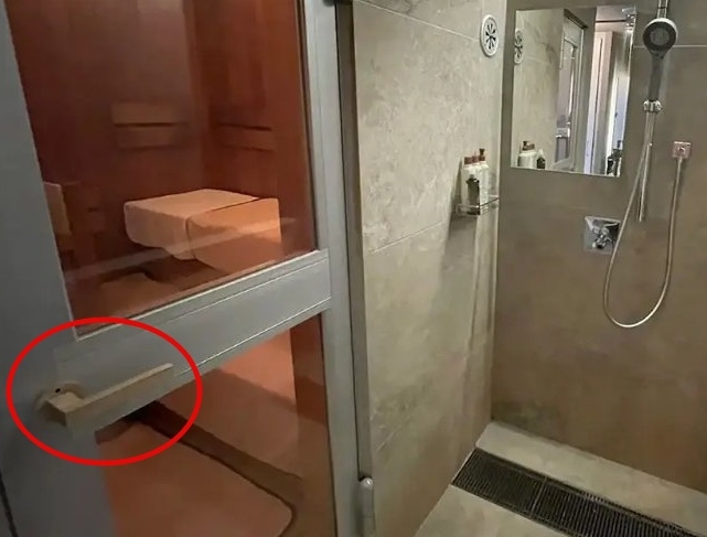 日 고급 사우나에 갇힌 30대 부부 사망… “손잡이·비상벨 모두 고장”