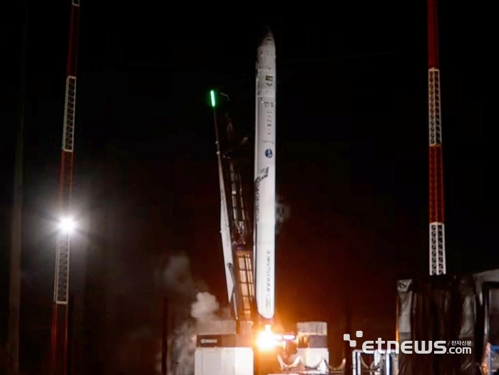 [포토] 한국 최초 상업 우주발사체 발사