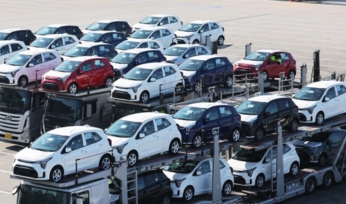 車개소세 내년 6월말까지 인하…유류세 인하도 두달 연장〈사진=연합뉴스〉