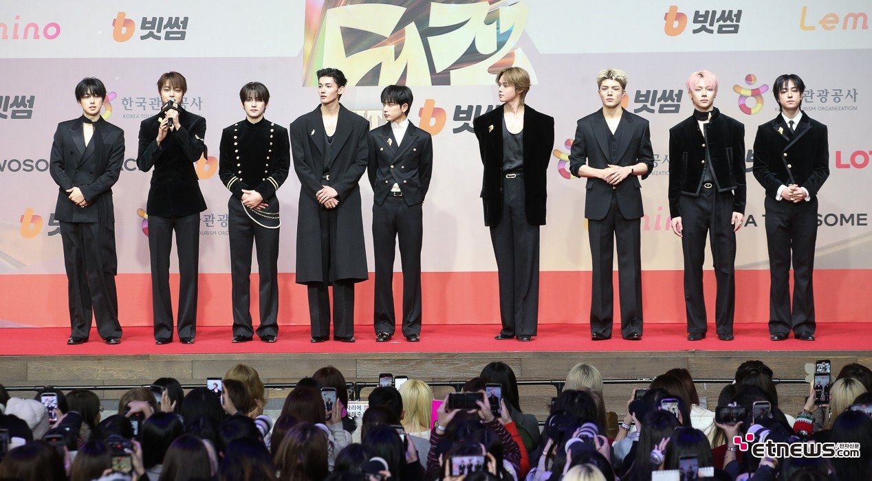 [ET포토] 앤팀, '한국 활동도 성공적'