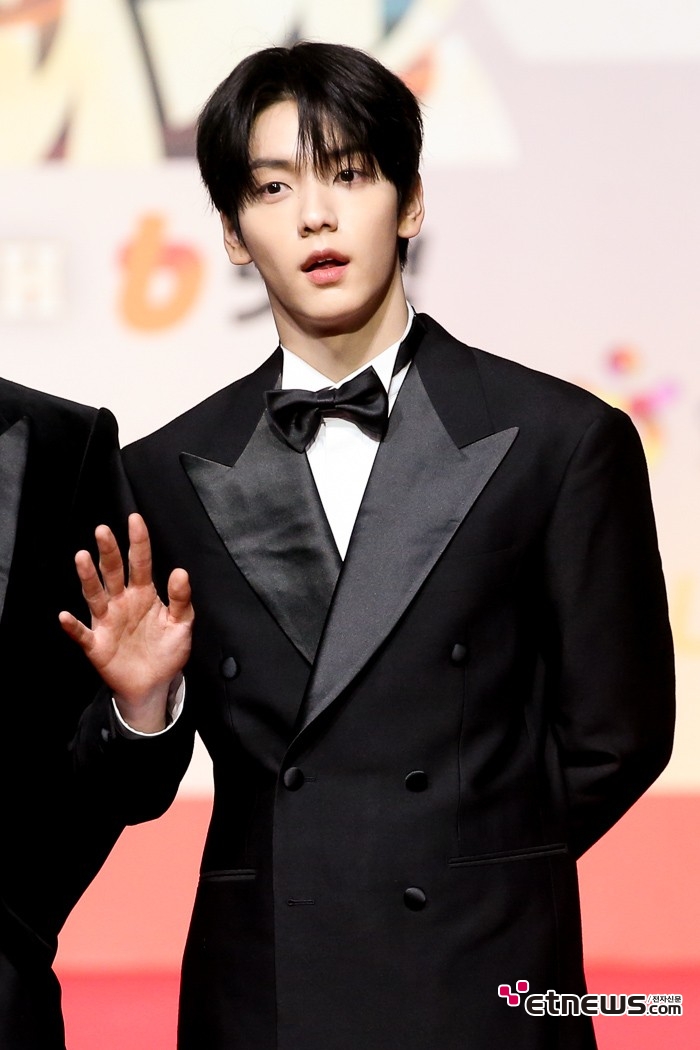 [ET포토] TXT 수빈, '탄성 자아내는 모습'