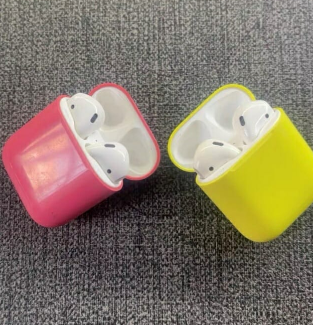 “핑크·노랑 에어팟이 있었다?”… 애플, 시제품 컬러 테스트 사진 공개