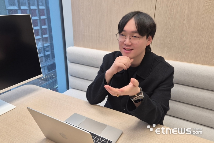 김진우 라이너 대표가 서울 마포구 라이너 본사에서 전자신문과 인터뷰하고 있다. 라이너 제공