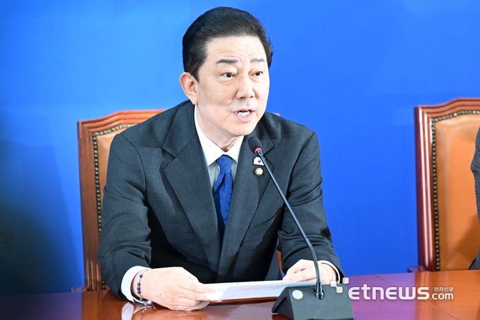 [포토] 사퇴의사 밝히는 김병기 원내대표