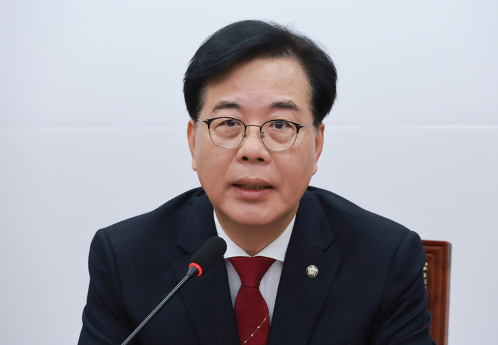 국민의힘 송언석 원내대표가 30일 국회에서 열린 원내대책회의에 참석해 발언하고 있다. 연합뉴스