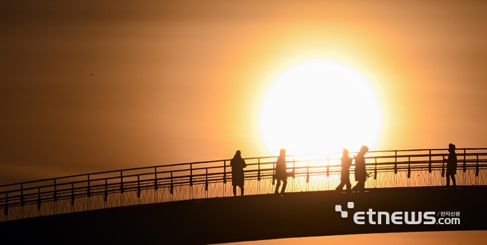 [포토] 붉게 떠오른 병오년 새해