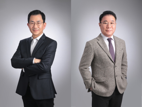 김형우 에스넷시스템 신임 대표(사진좌측)과 이준호 굿어스스마트솔루션 신임 대표.