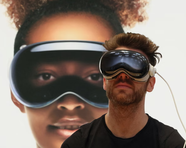 야심작의 굴욕… 애플 비전 프로, 판매 부진에 마케팅 90% 줄였다