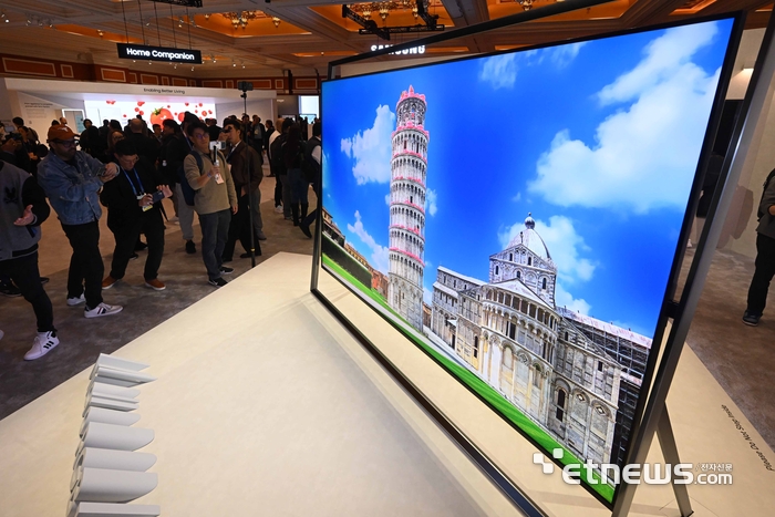 [포토] 130형 마이크로RGB TV 공개한 삼성전자