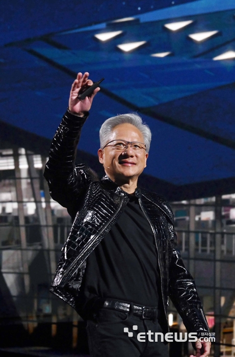 [포토] 특별연설 나선 젠슨 황