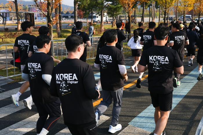 LGU+, 119메모리얼런 티셔츠 한정 판매…수익금으로 소방관 지원