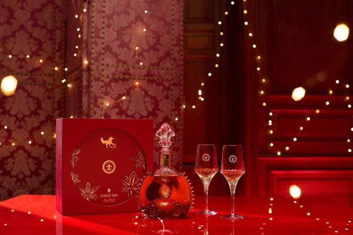 신세계면세점, '붉은 말띠' 신년 테마 프로모션·한정 상품 선보여