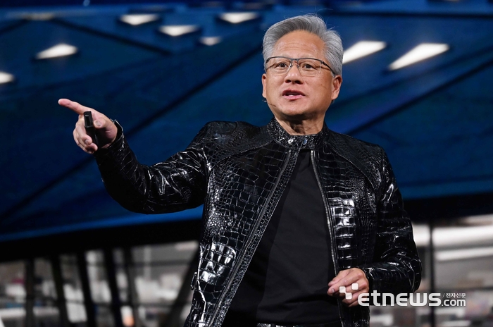 [포토] 엔비디아 CES 2026 라이브 특별연설하는 젠슨 황