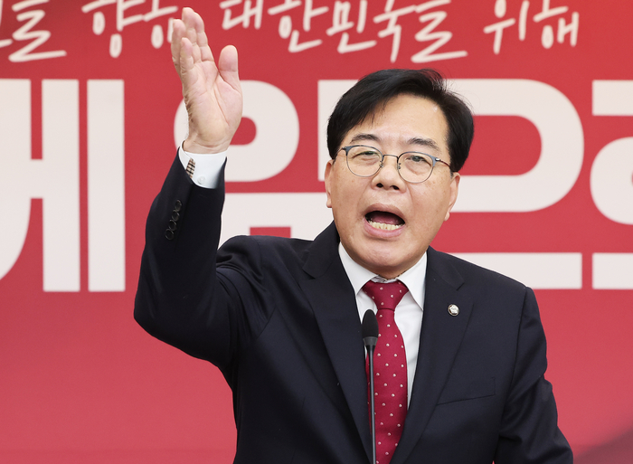 국민의힘 송언석 원내대표가 6일 경기도 수원시 장안구 경기도당에서 열린 신년 인사회에서 발언하고 있다. 연합뉴스