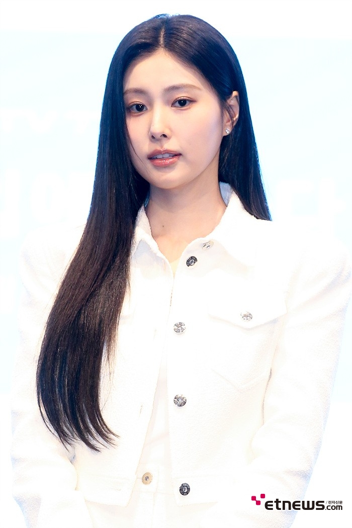 [ET포토] 강혜원, '아련한 시선'