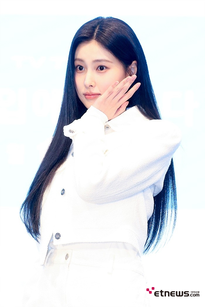 [ET포토] 강혜원, '완전체 꽃미모'