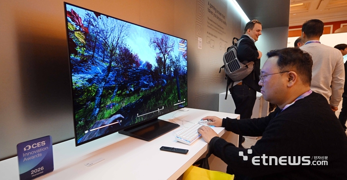 [포토] 혁신상 수상한 삼성전자 게이밍모니터