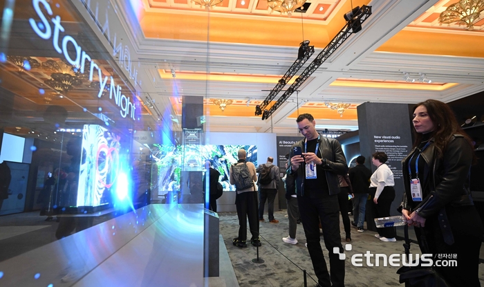 [포토] 삼성전자 투명 디스플레이