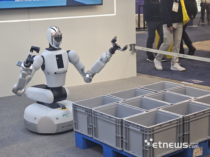[CES 2026]AI와 결합...글로벌 빅테크 '로봇 대전'