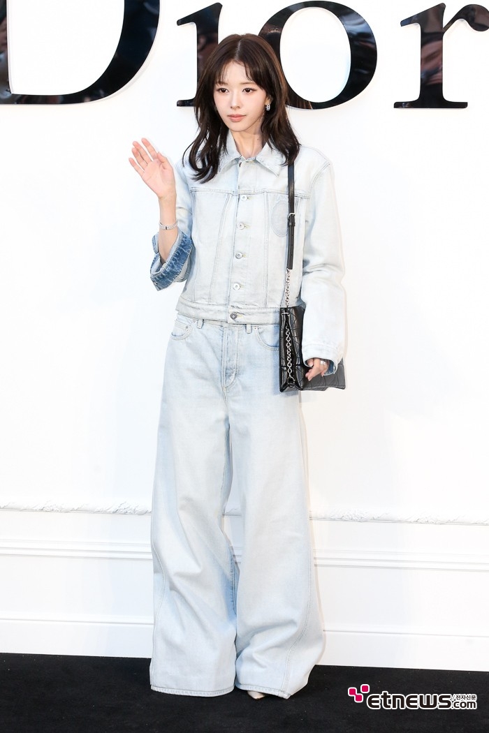 [ET포토] 노정의, '난이도 높은 연청청 패션'