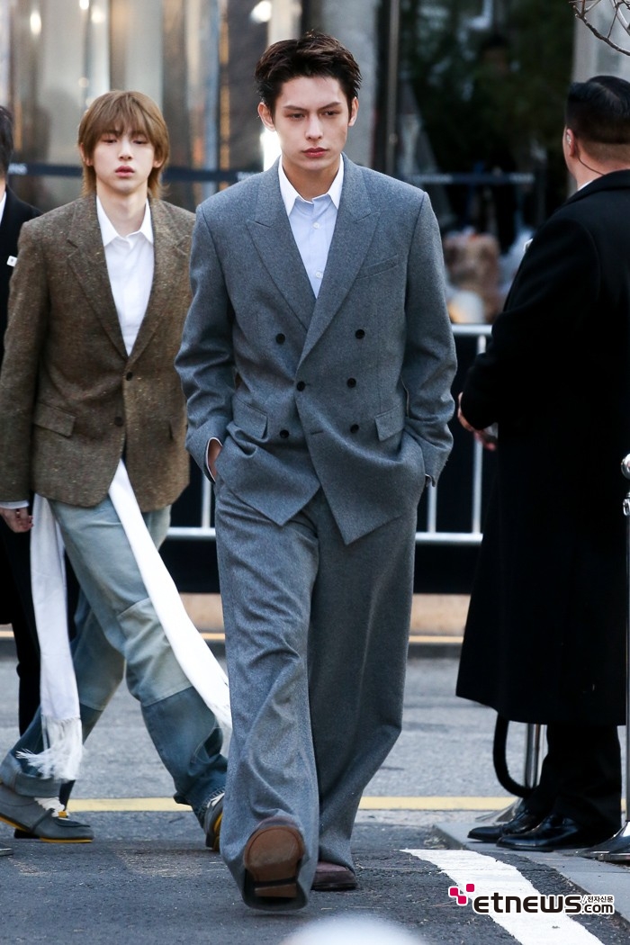 [ET포토] 코르티스, '심하게 긴 바지 밑단~더티 패션'