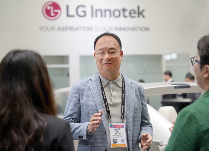 [CES 2026] 문혁수 LG이노텍 대표 “올해 기판 사업 중심 수익성 강화…로봇 매출도 가시화”