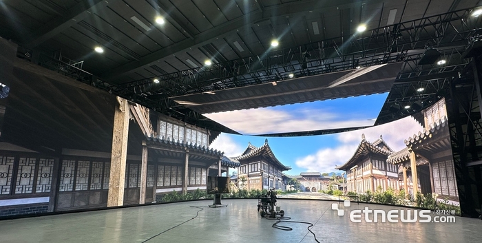 버츄얼 스튜디오