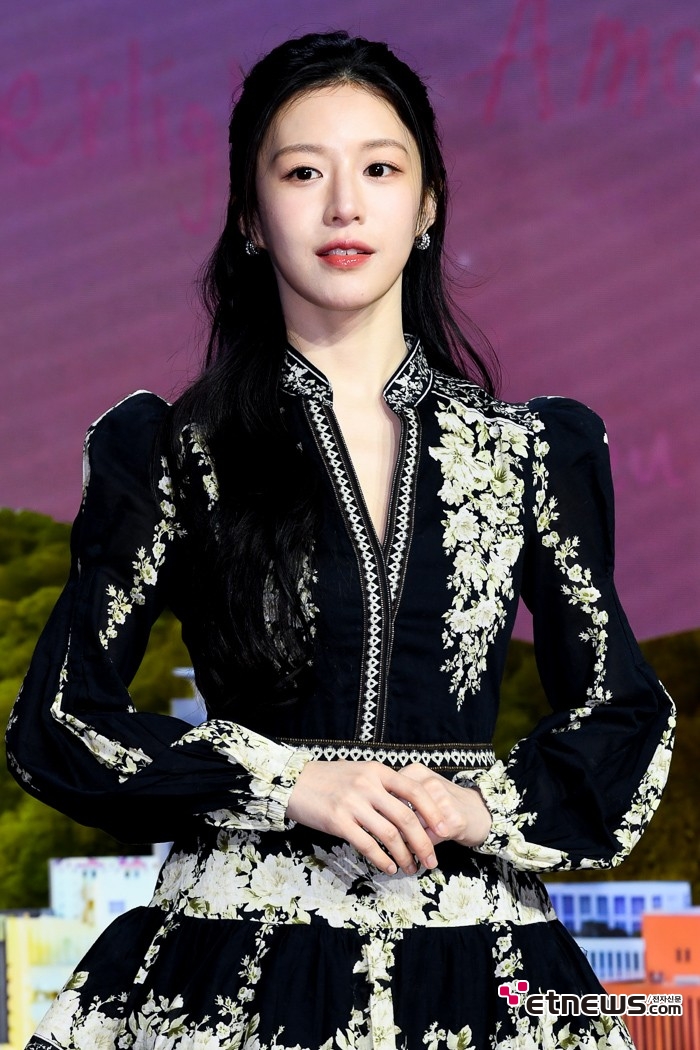 [ET포토] 고윤정, '겨울 여신미모