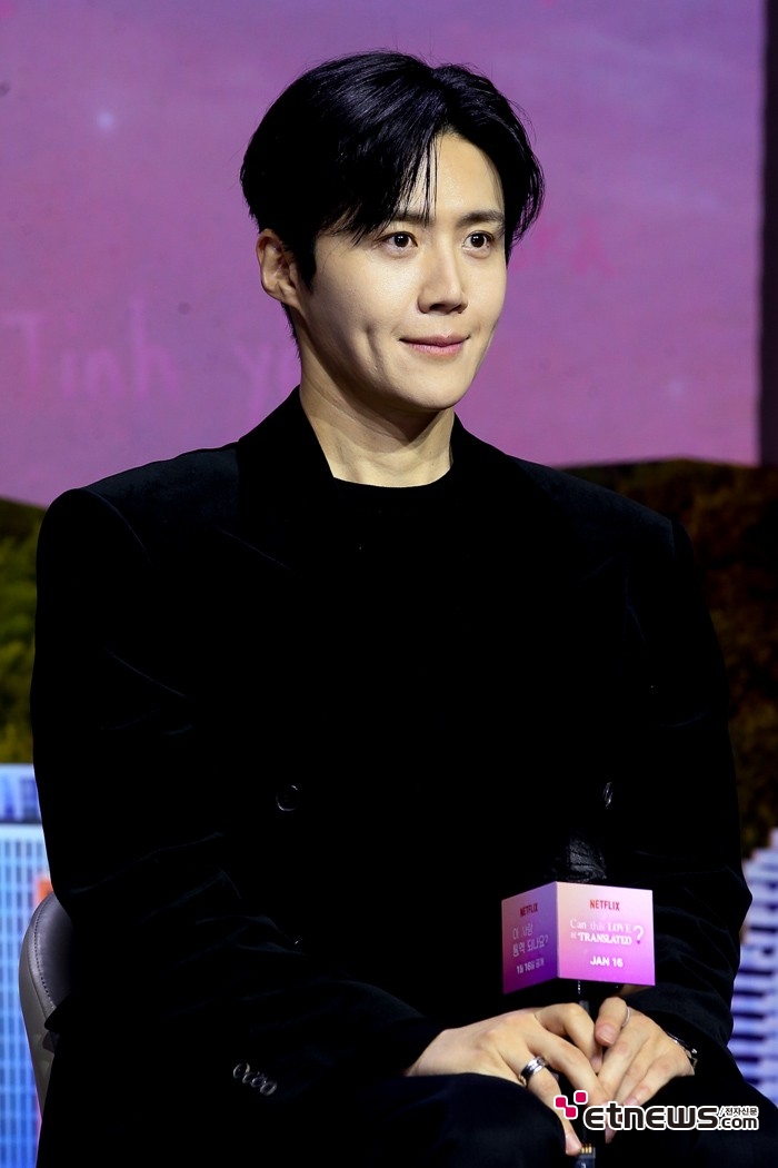 [ET포토] 김선호, '조각같은 보조개'