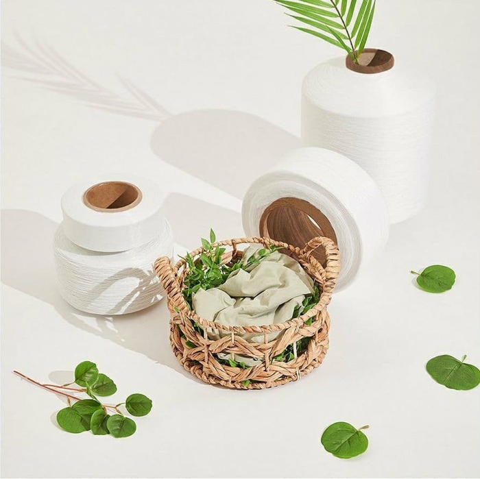 국내 섬유 업계 최초 환경 표지 인증을 획득한 효성티앤씨의 친환경 폴리에스터 원사 리젠. 효성티앤씨