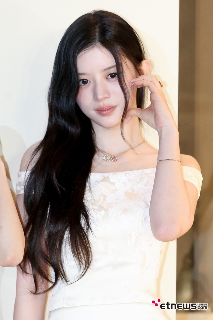 [ET포토] 아일릿 민주, '센터 미모의 정석'