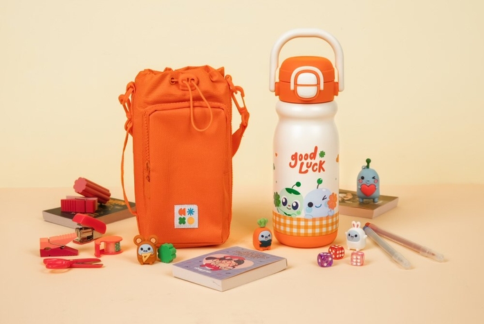 아이스크림 홈런은 유아 및 초중등 스마트러닝 '아이스크림 홈런'이 새 학기 브랜드 굿즈 '텀블러&파우치 세트'를 출시했다. (사진=아이스크림에듀)