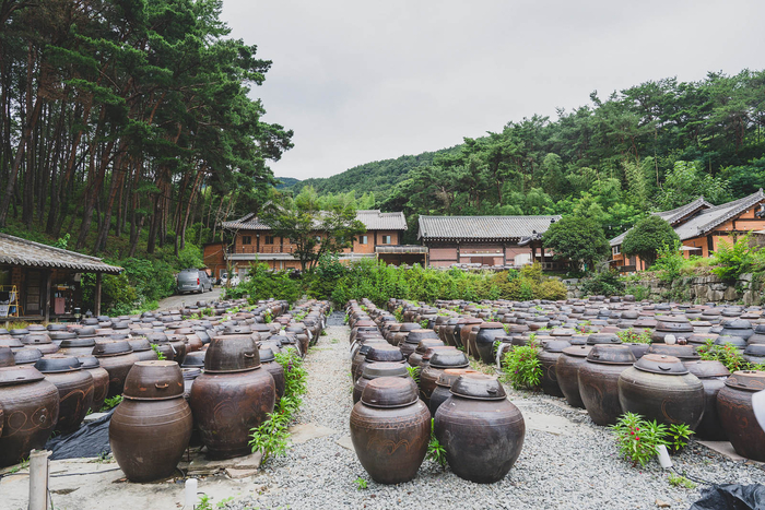 신세계百, 기순도 명인과 '나만의 장 만들기' 설 선물 선보여