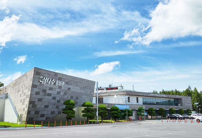 제주삼다수 330㎖, 용기 무게 14% 경량화