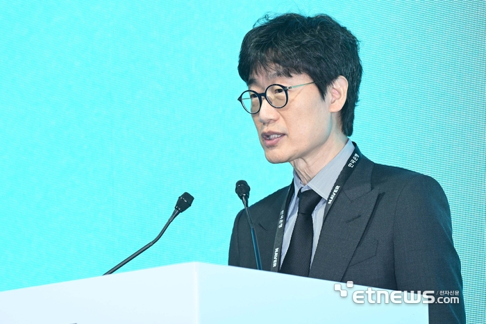 [포토] 개회사하는 이해진 네이버 창업자 겸 이사회 의장