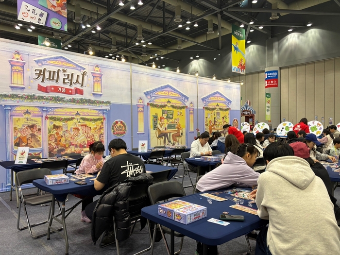 전세계 50개국에 판매된 커피 러시 게임의 후속작 '커피 러시: 겨울' 테마존