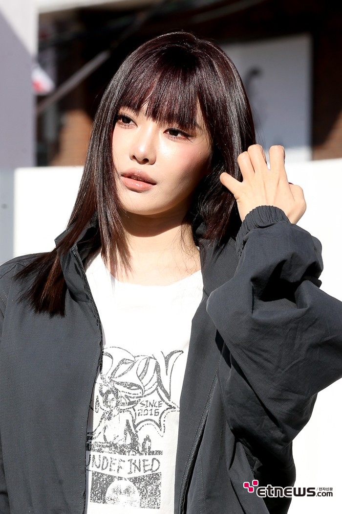 [ET포토] 에스파 닝닝, '머리결만 넘겨도~'