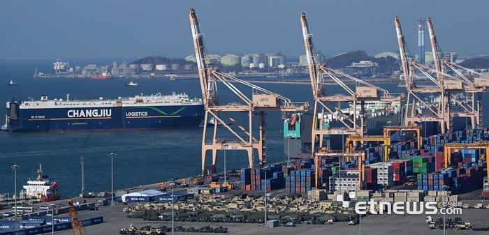 [포토] 트럼프, “韓 관세 15%→25% 인상”