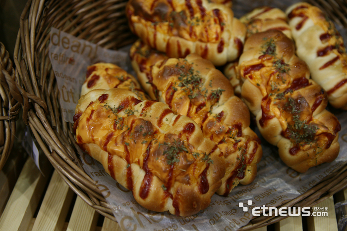 영국에서 소시지 롤만 먹던 5살 남자아이가 최면 기법을 활용한 상담 치료 이후 식습관에 큰 변화를 보인 사연이 알려지며 관심을 끌고 있다. 사진=게티이미지