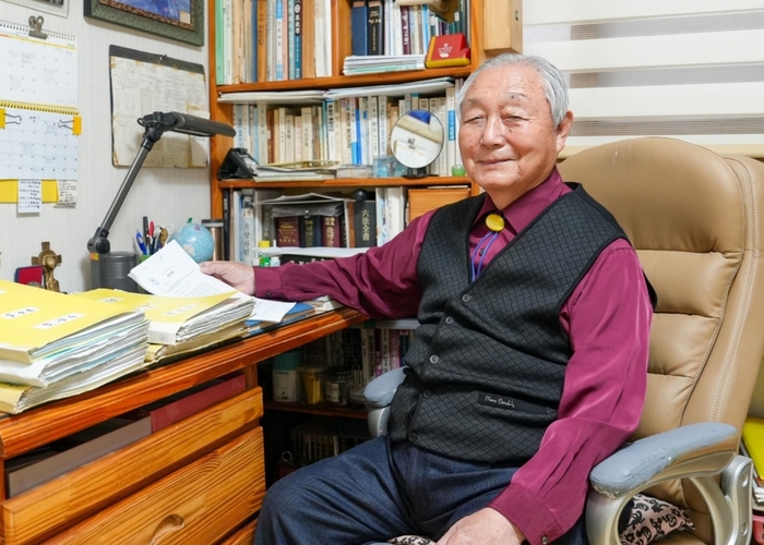 '강한수 장학회'의 강삼병 회장. 에쓰오일